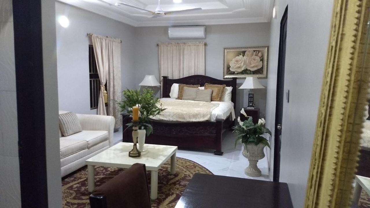 The Winford Boutique Hotel Achimota Taifa Exterior photo