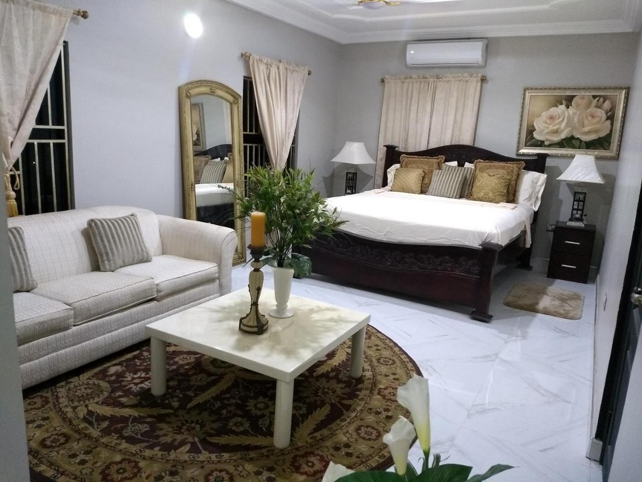 The Winford Boutique Hotel Achimota Taifa Exterior photo